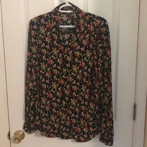 Brazilian Black w/ red and green details Blouse 18